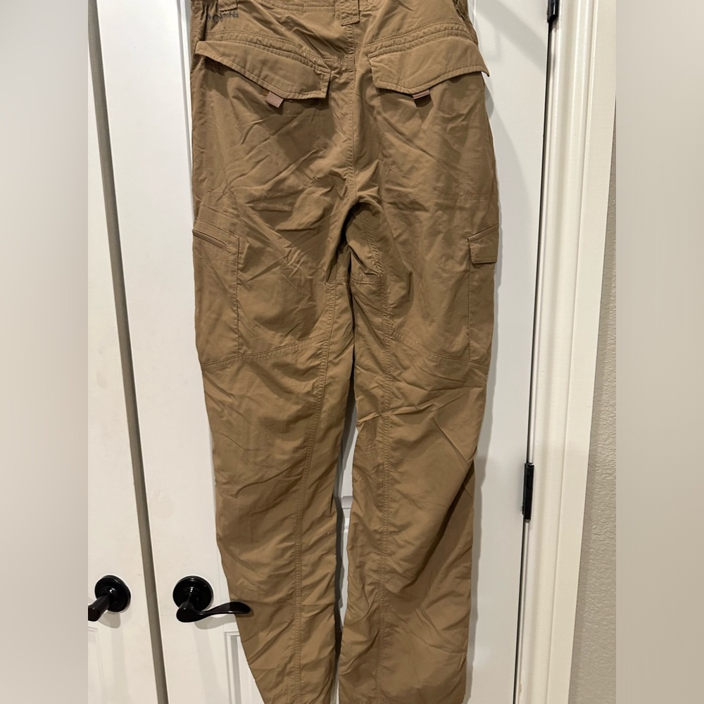 Men’s Columbia Omni Shade pants.